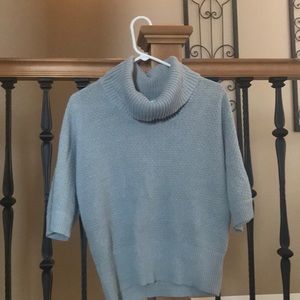 Short sleeve sweater